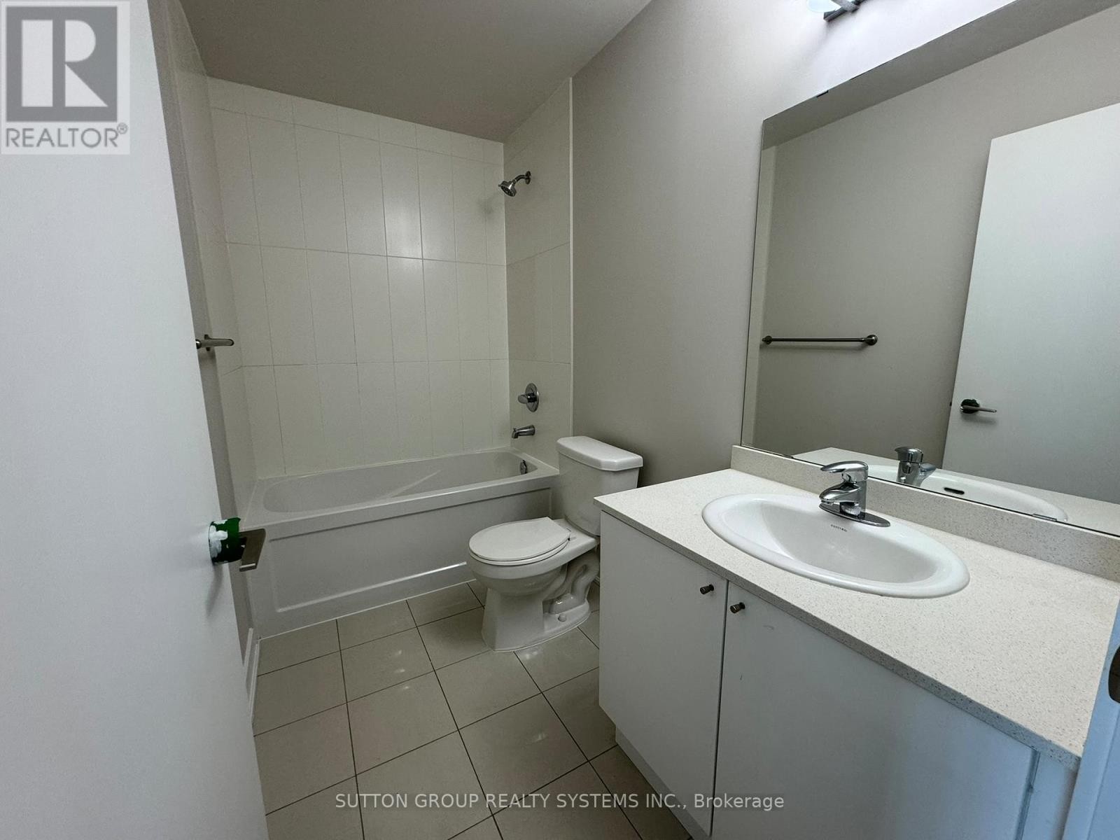 












1912 - 3985 GRAND PARK DRIVE

,
Mississauga (City Centre),




Ontario
L5B0H8

