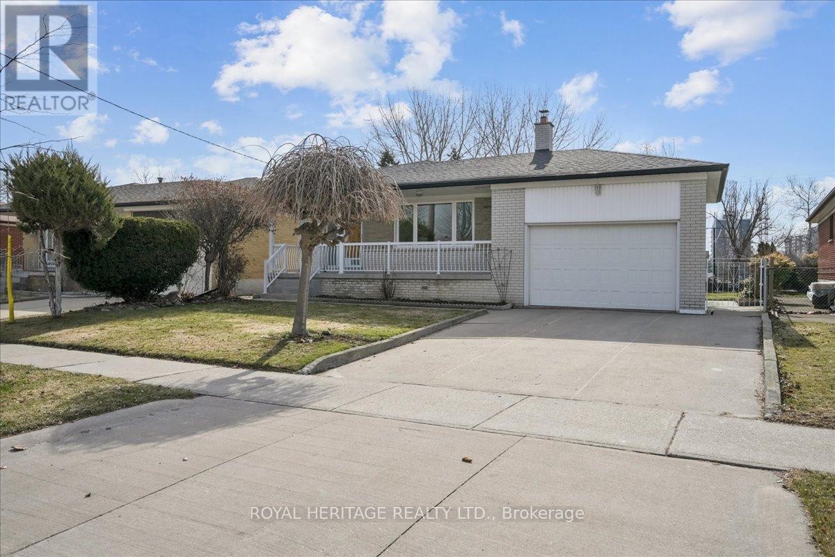 












297 DRIFTWOOD AVENUE

,
Toronto (Black Creek),




Ontario
M3N2N6

