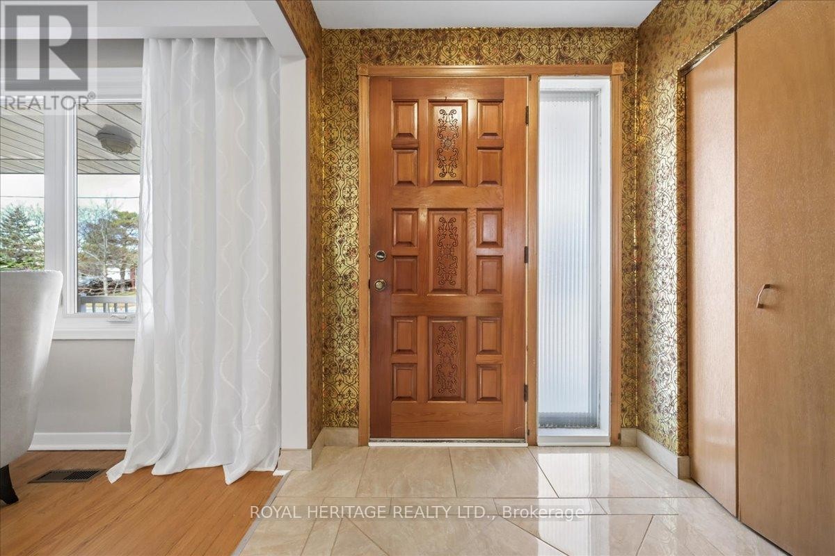 












297 DRIFTWOOD AVENUE

,
Toronto (Black Creek),




Ontario
M3N2N6

