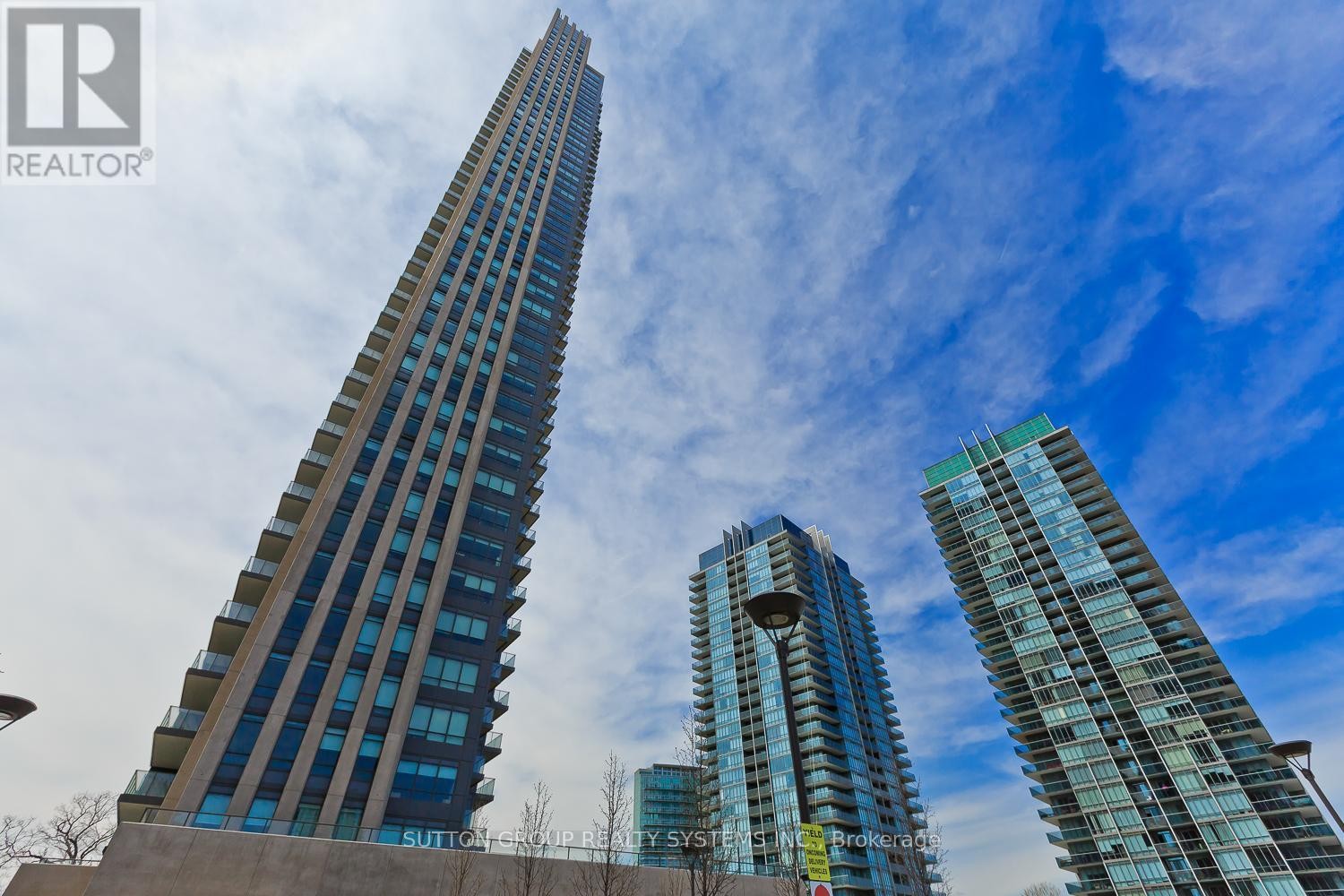 












1410 - 36 PARK LAWN ROAD

,
Toronto (Mimico),




Ontario
M8Y0C1

