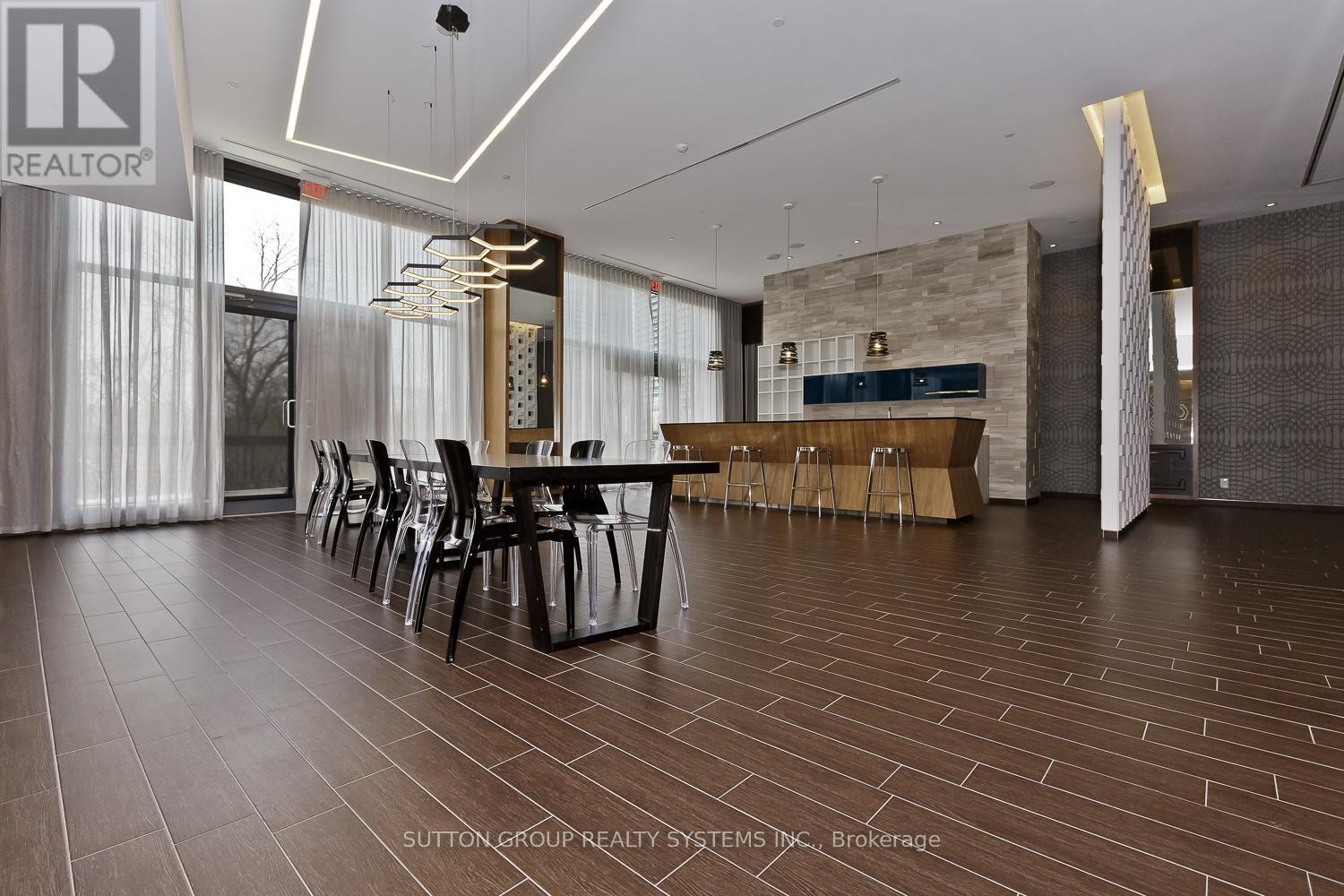 












1410 - 36 PARK LAWN ROAD

,
Toronto (Mimico),




Ontario
M8Y0C1

