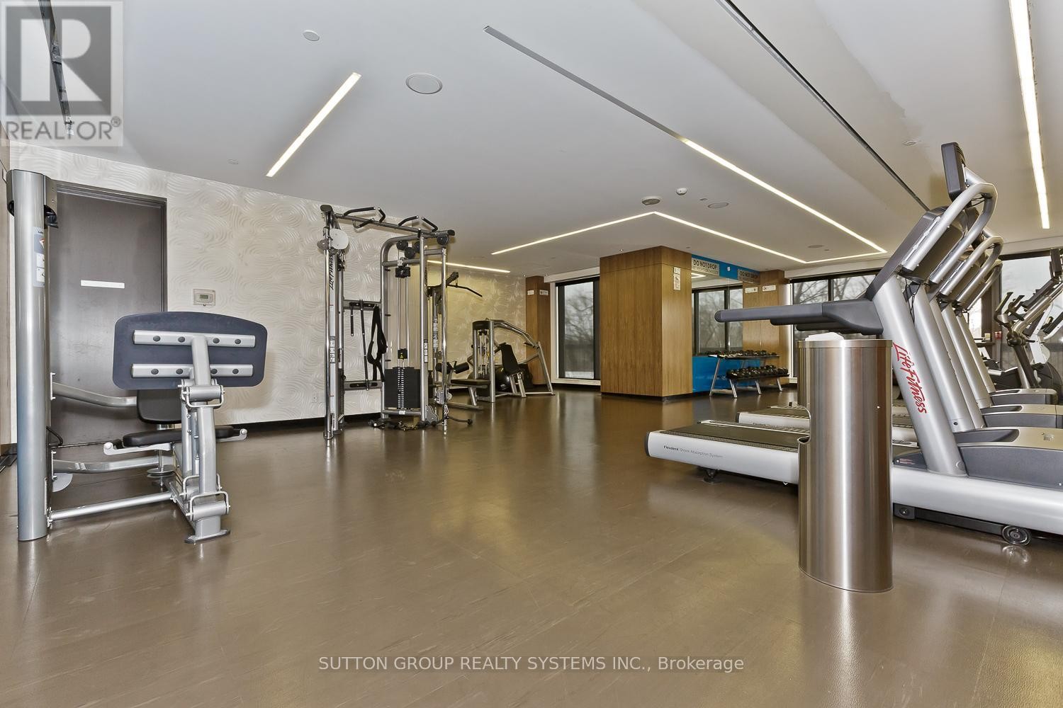 












1410 - 36 PARK LAWN ROAD

,
Toronto (Mimico),




Ontario
M8Y0C1

