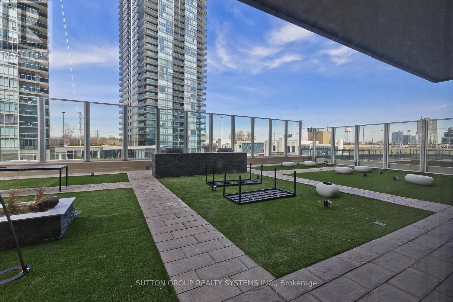 












1410 - 36 PARK LAWN ROAD

,
Toronto (Mimico),




Ontario
M8Y0C1

