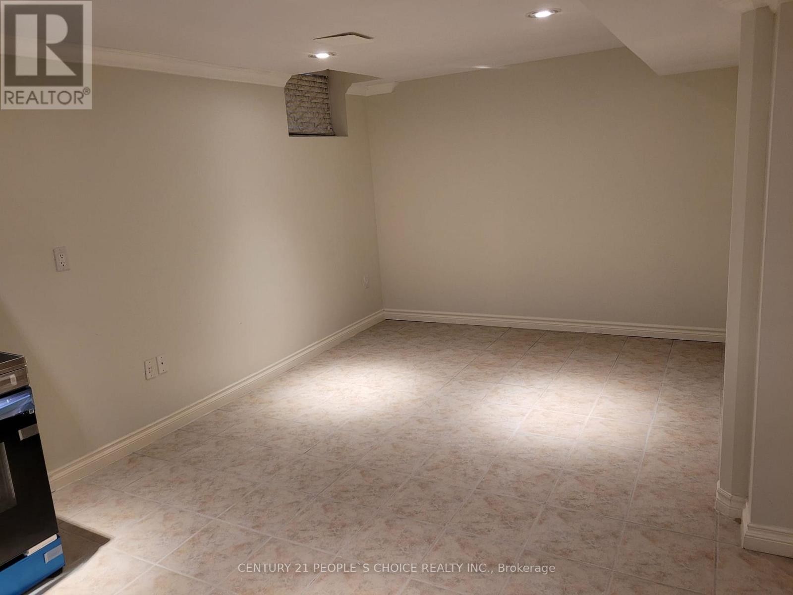 












BSMNT - 2524 BANFIELD ROAD

,
Mississauga (Central Erin Mills),




Ontario
L5M5G2

