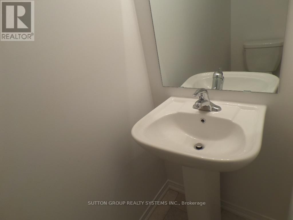 












8 - 2472 POST ROAD

,
Oakville (RO River Oaks),




Ontario
L6H0K1

