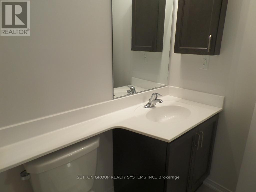 












8 - 2472 POST ROAD

,
Oakville (RO River Oaks),




Ontario
L6H0K1

