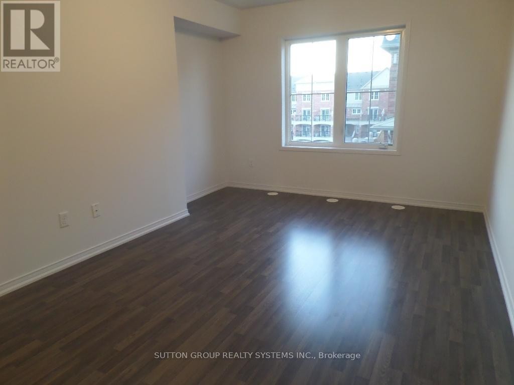 












8 - 2472 POST ROAD

,
Oakville (RO River Oaks),




Ontario
L6H0K1

