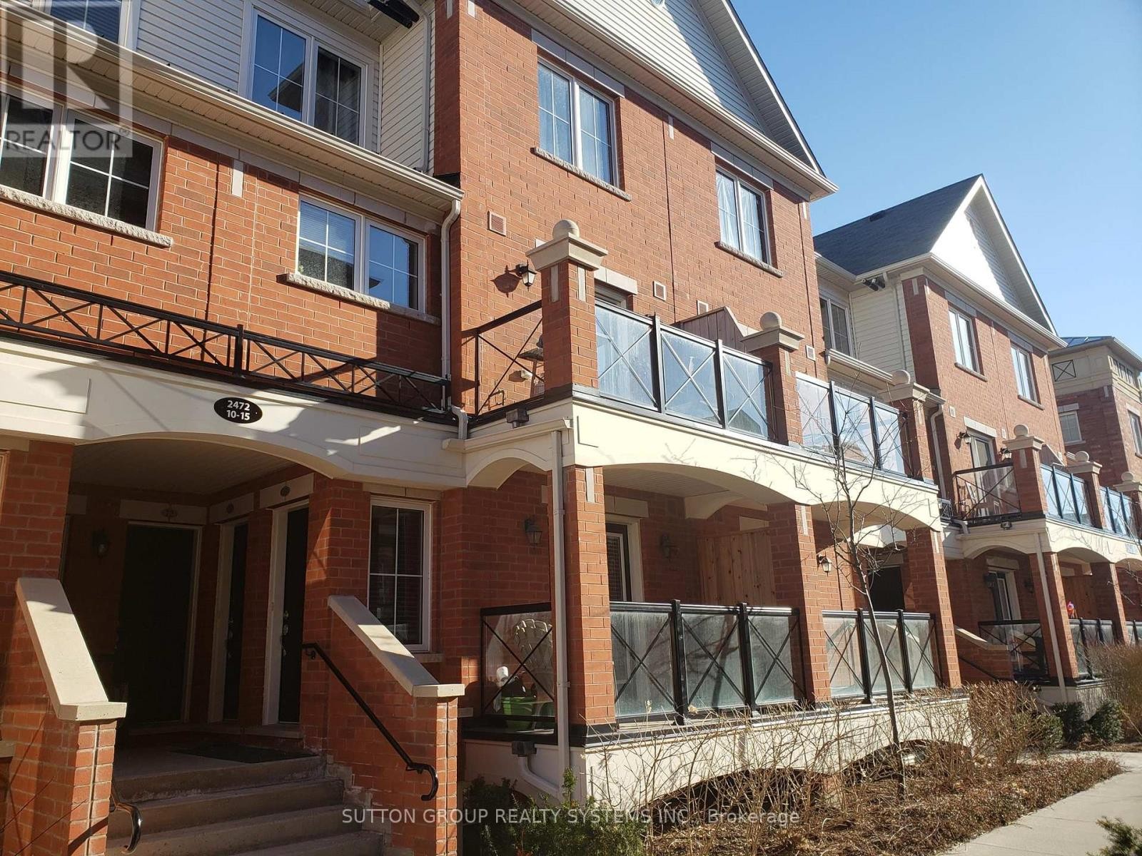 












8 - 2472 POST ROAD

,
Oakville (RO River Oaks),




Ontario
L6H0K1

