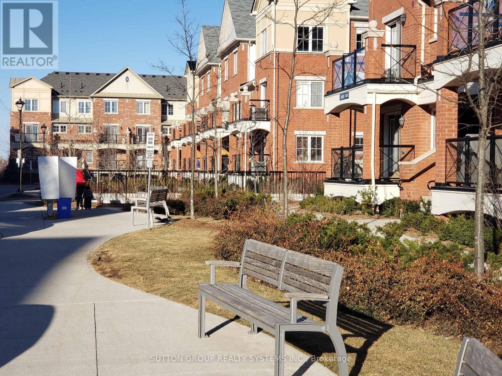 












8 - 2472 POST ROAD

,
Oakville (RO River Oaks),




Ontario
L6H0K1

