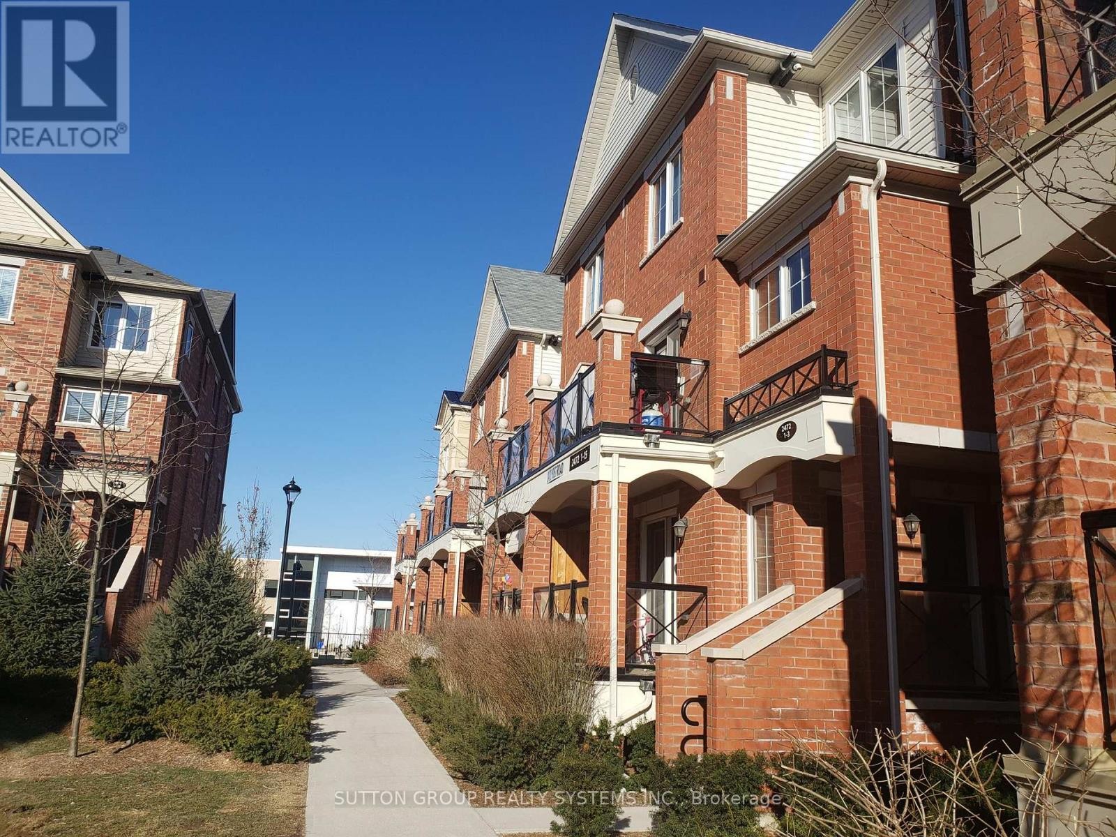 












8 - 2472 POST ROAD

,
Oakville (RO River Oaks),




Ontario
L6H0K1

