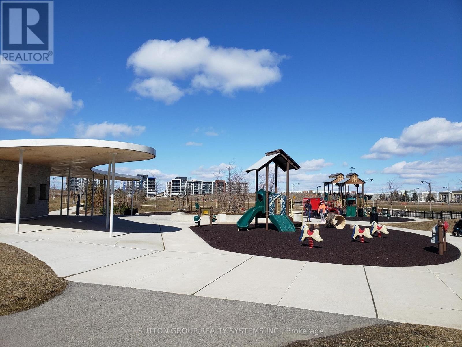 












8 - 2472 POST ROAD

,
Oakville (RO River Oaks),




Ontario
L6H0K1

