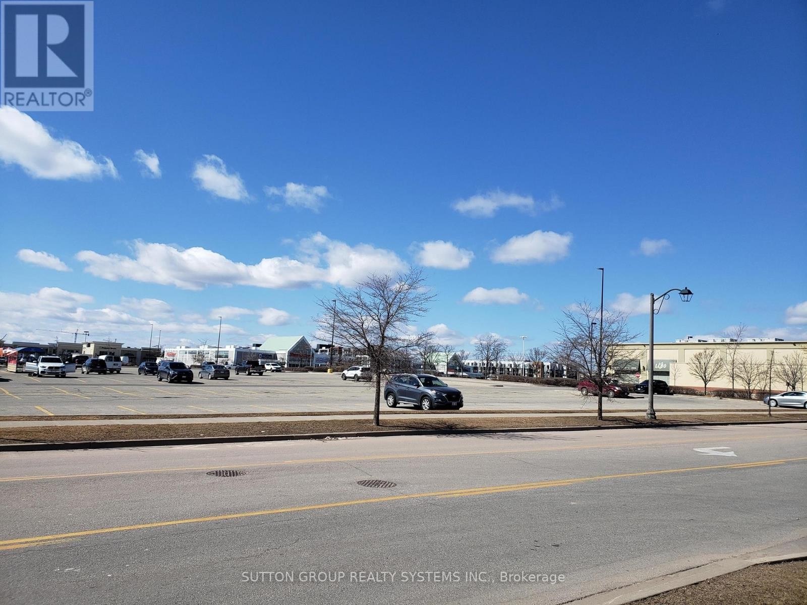 












8 - 2472 POST ROAD

,
Oakville (RO River Oaks),




Ontario
L6H0K1

