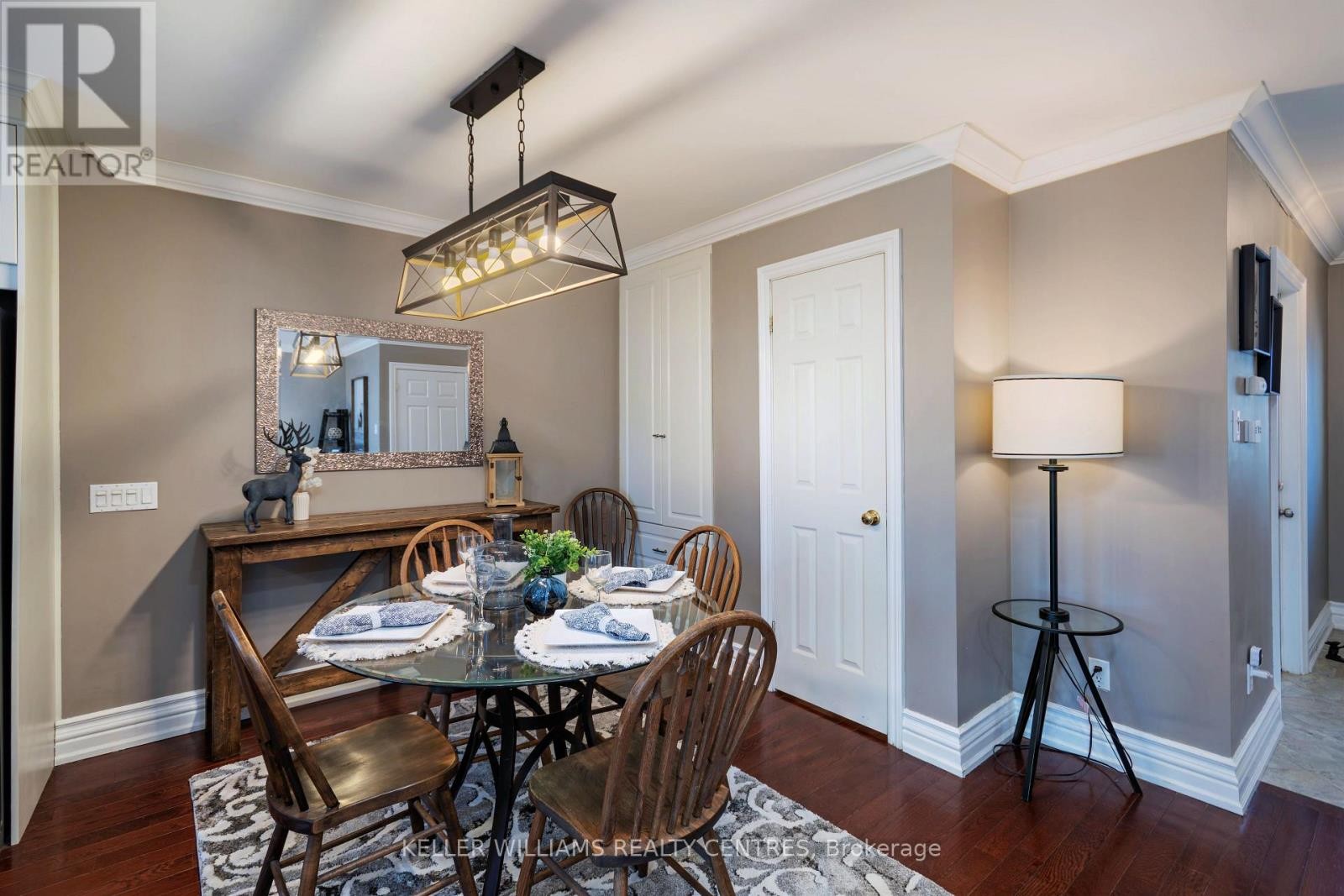 












20 - 6779 GLEN ERIN DRIVE

,
Mississauga (Meadowvale),




Ontario
L5N2C1

