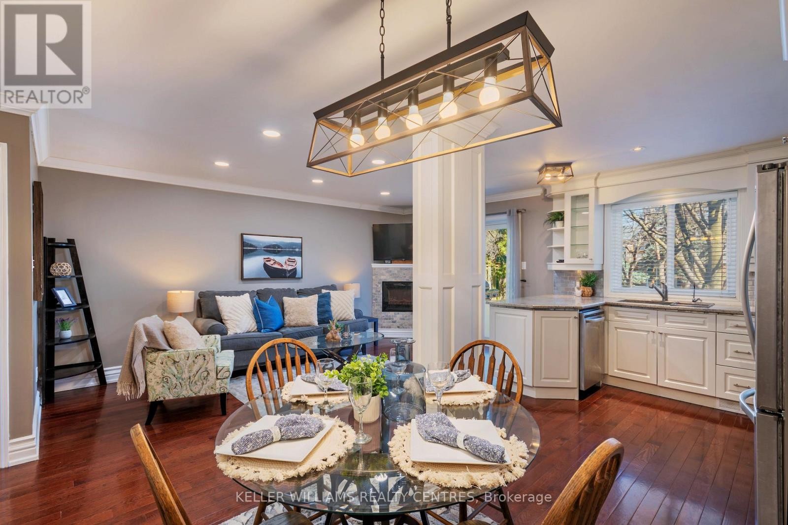 












20 - 6779 GLEN ERIN DRIVE

,
Mississauga (Meadowvale),




Ontario
L5N2C1

