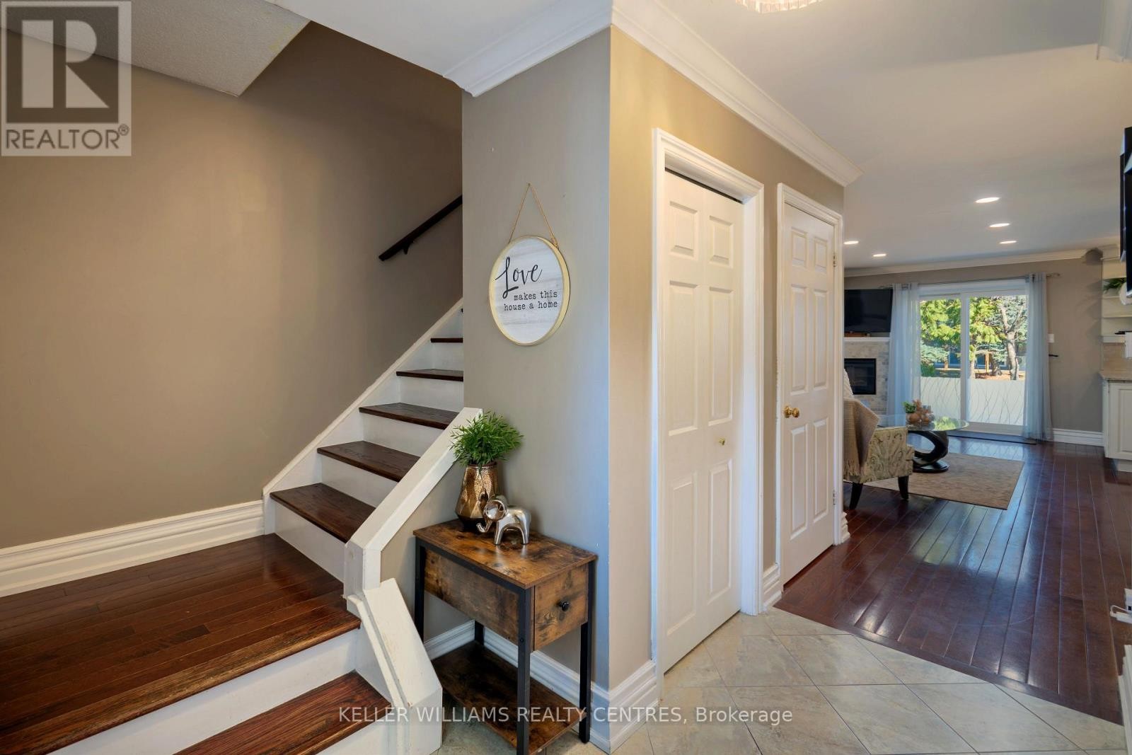 












20 - 6779 GLEN ERIN DRIVE

,
Mississauga (Meadowvale),




Ontario
L5N2C1

