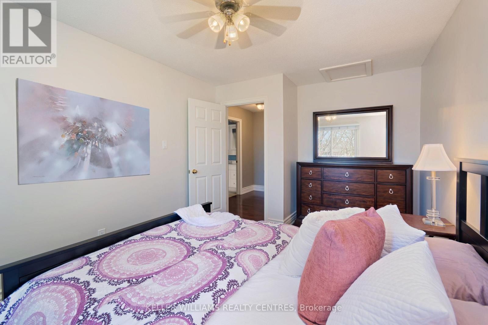 












20 - 6779 GLEN ERIN DRIVE

,
Mississauga (Meadowvale),




Ontario
L5N2C1

