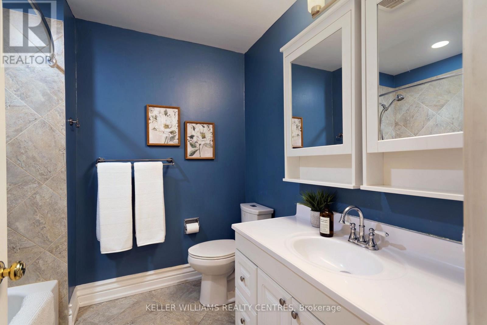 












20 - 6779 GLEN ERIN DRIVE

,
Mississauga (Meadowvale),




Ontario
L5N2C1

