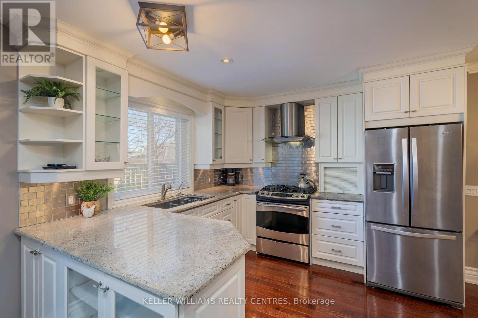 












20 - 6779 GLEN ERIN DRIVE

,
Mississauga (Meadowvale),




Ontario
L5N2C1

