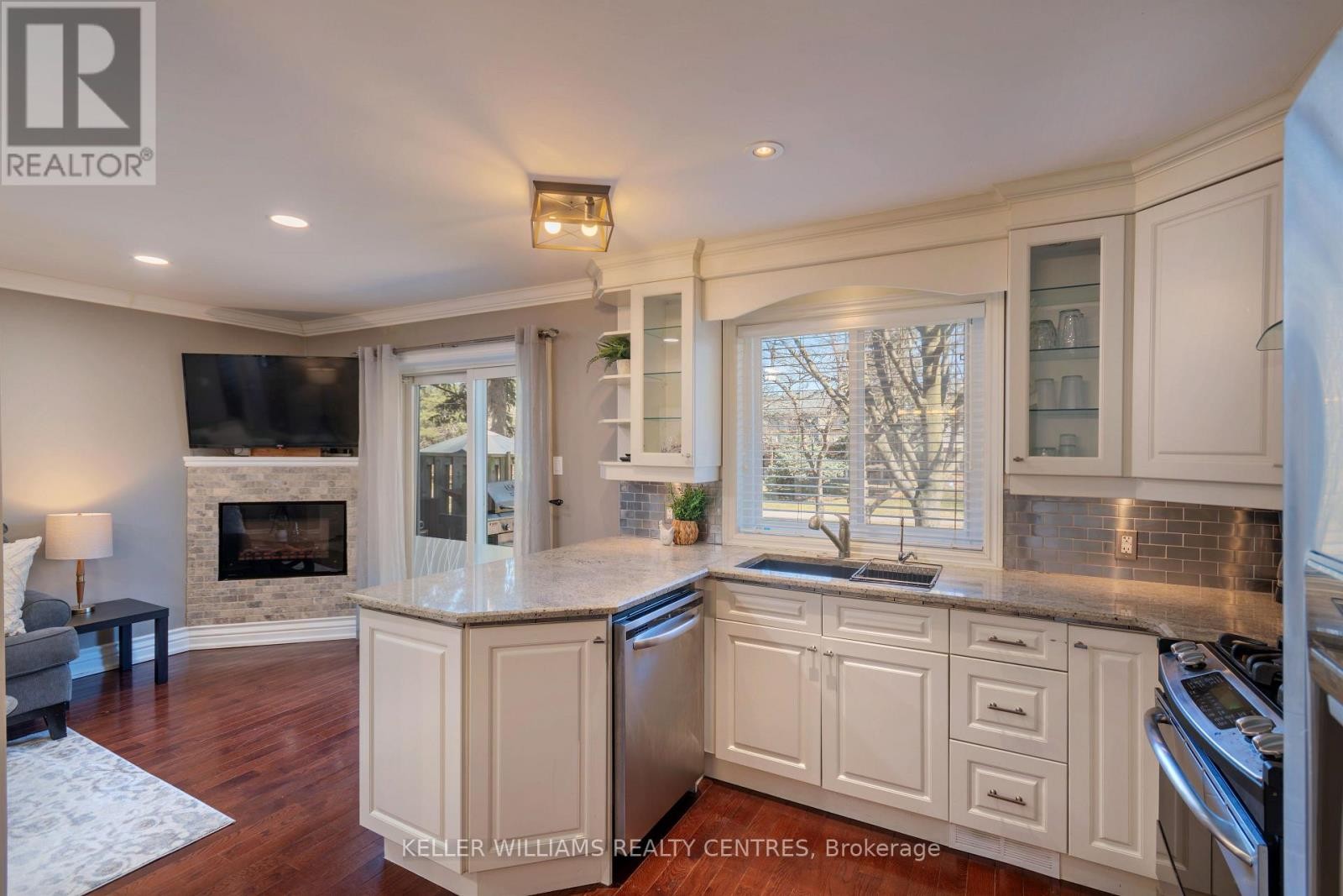 












20 - 6779 GLEN ERIN DRIVE

,
Mississauga (Meadowvale),




Ontario
L5N2C1

