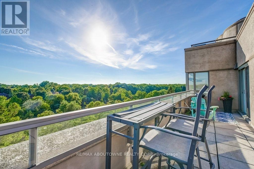 












519 - 2511 LAKESHORE ROAD W

,
Oakville (BR Bronte),




Ontario
L6L6L9


