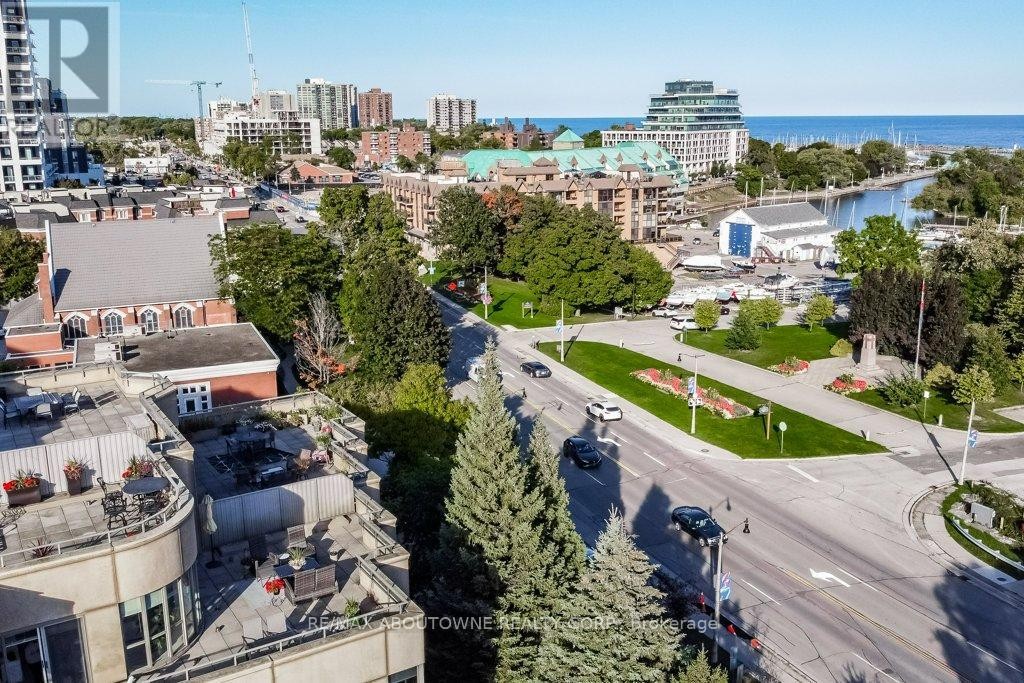 












519 - 2511 LAKESHORE ROAD W

,
Oakville (BR Bronte),




Ontario
L6L6L9

