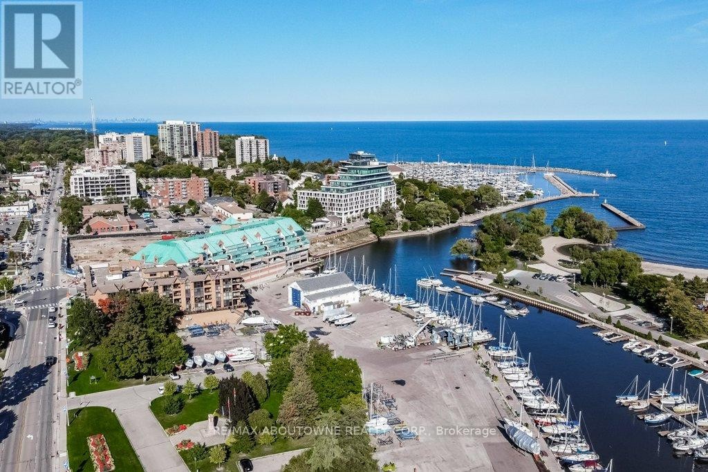 












519 - 2511 LAKESHORE ROAD W

,
Oakville (BR Bronte),




Ontario
L6L6L9

