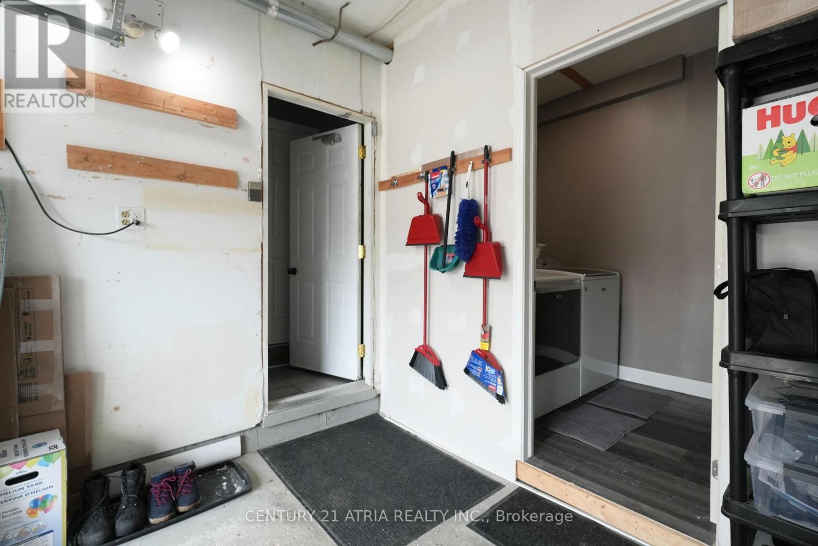












36 LANSING SQUARE

,
Brampton (Heart Lake West),




Ontario
L6Z1E6

