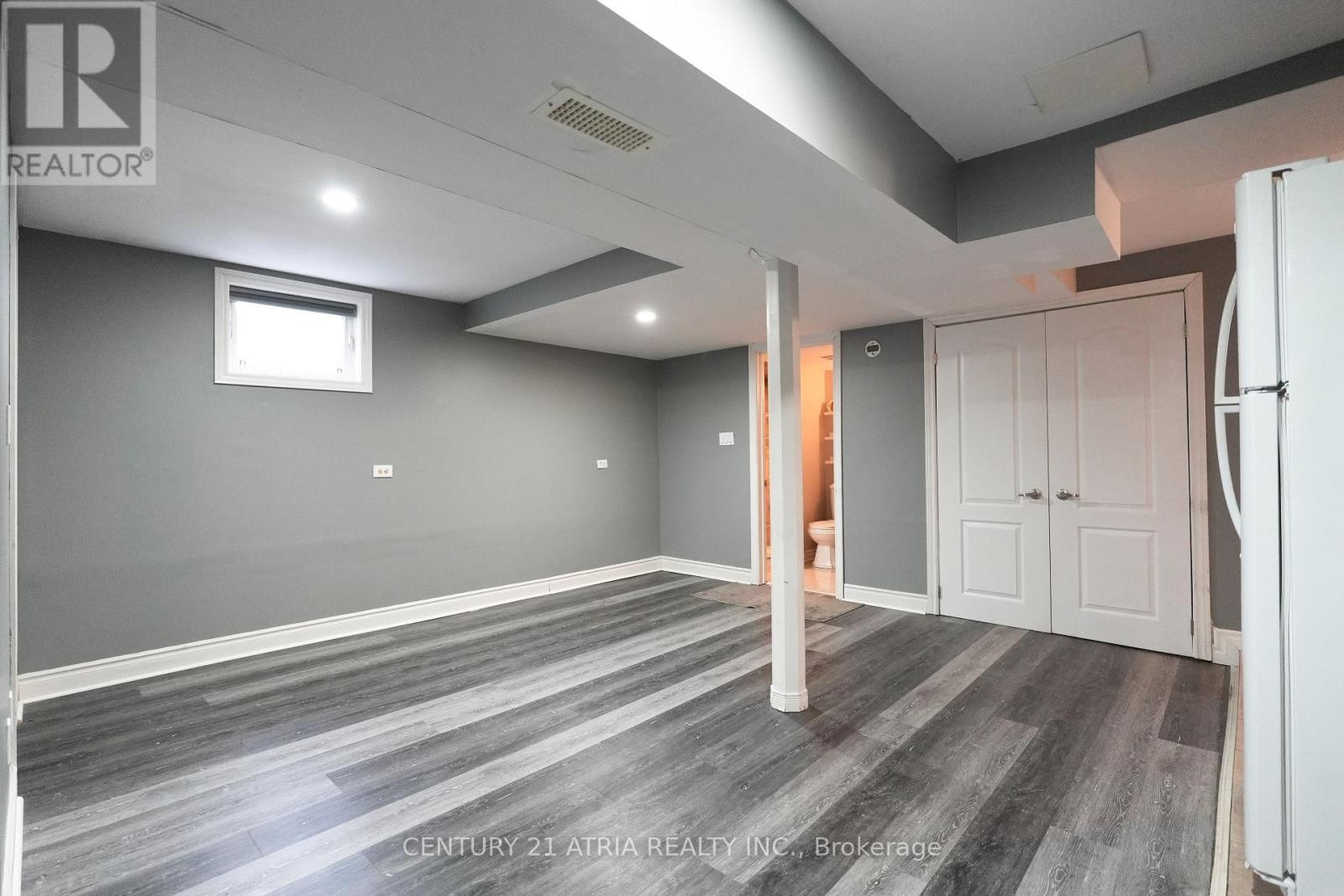 












36 LANSING SQUARE

,
Brampton (Heart Lake West),




Ontario
L6Z1E6


