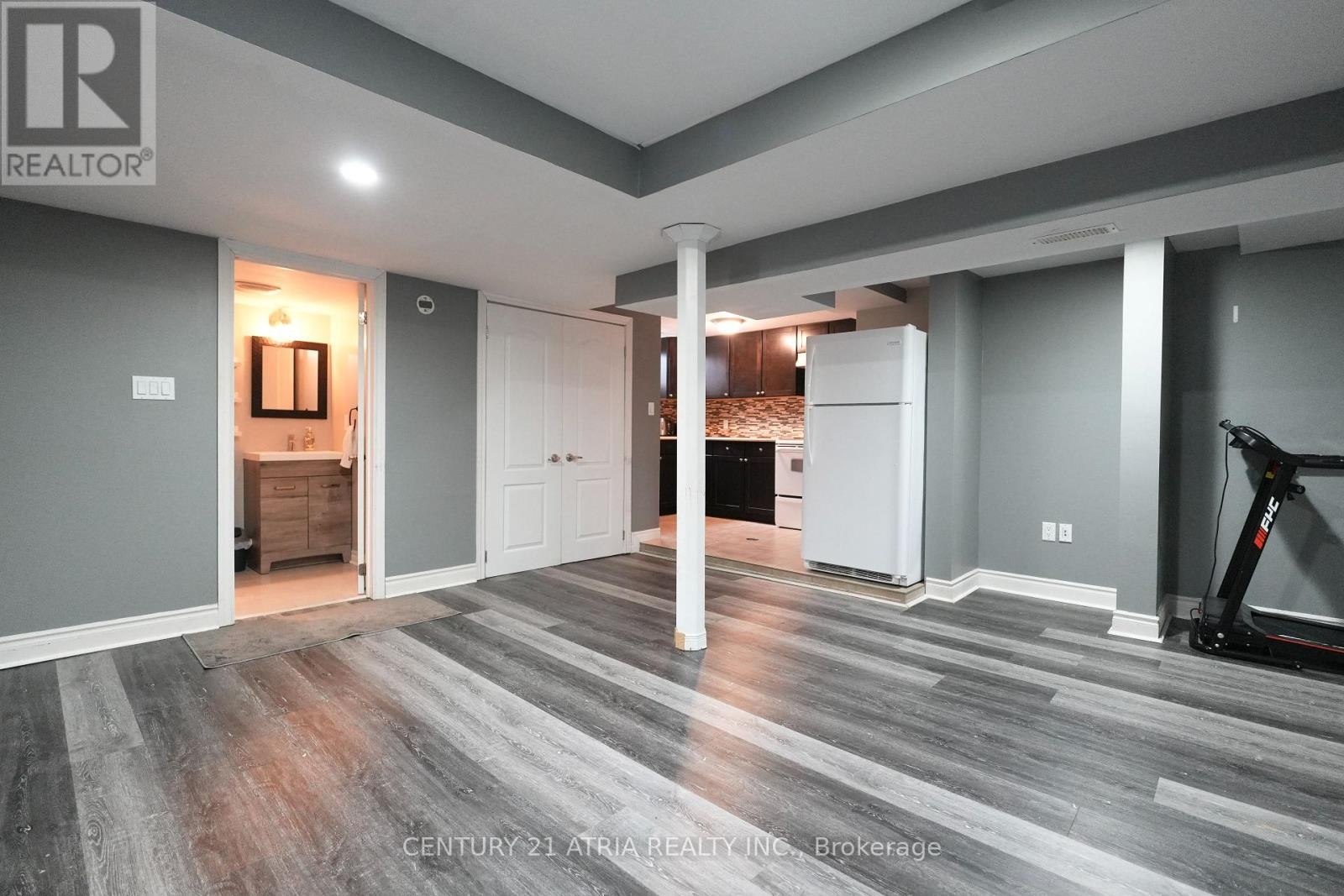 












36 LANSING SQUARE

,
Brampton (Heart Lake West),




Ontario
L6Z1E6

