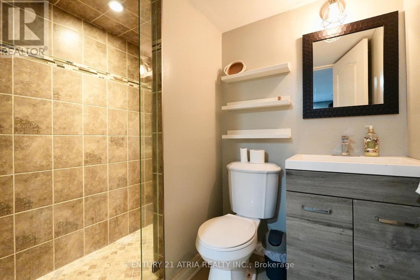 












36 LANSING SQUARE

,
Brampton (Heart Lake West),




Ontario
L6Z1E6

