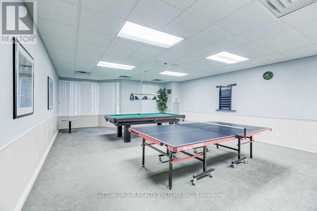 












1805 - 135 HILLCREST AVENUE

,
Mississauga (Cooksville),




Ontario
L5B4B1

