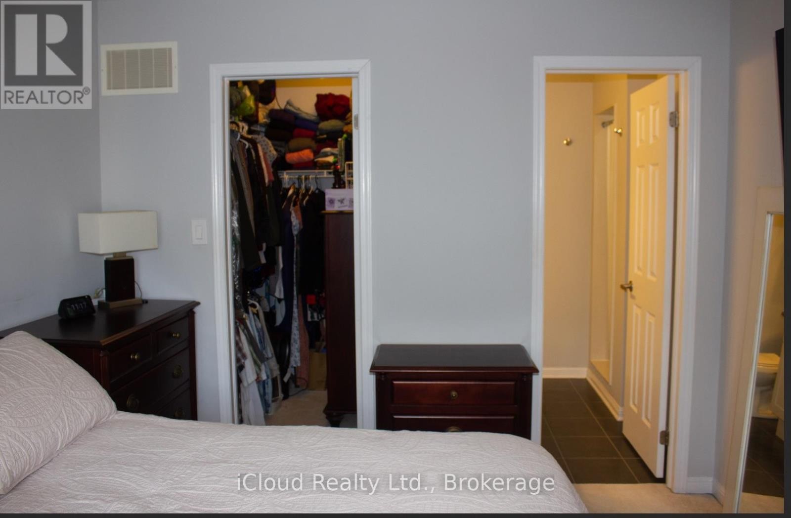 












118 BAYCLIFFE CRESCENT

,
Brampton (Northwest Brampton),




Ontario
L7A3Z4

