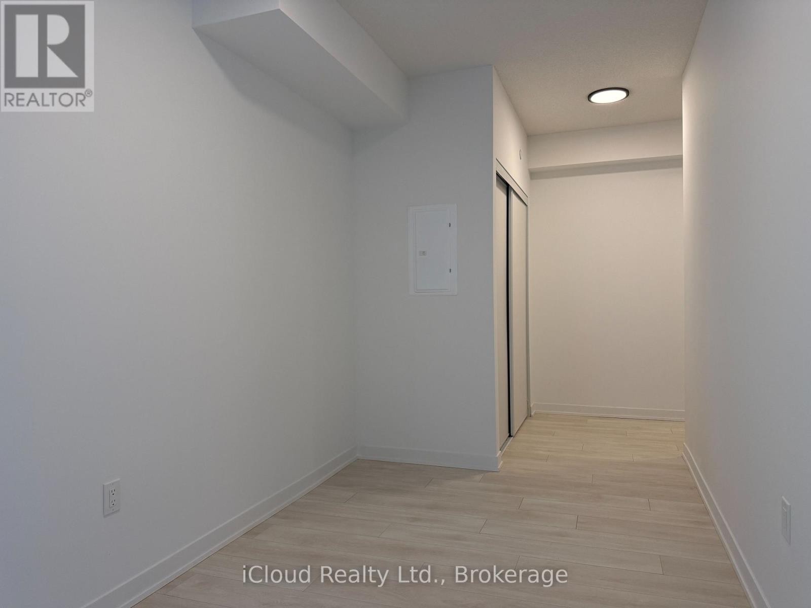 












211 - 4878 POWERS COMMON

,
Burlington (Appleby),




Ontario
L7M2B4

