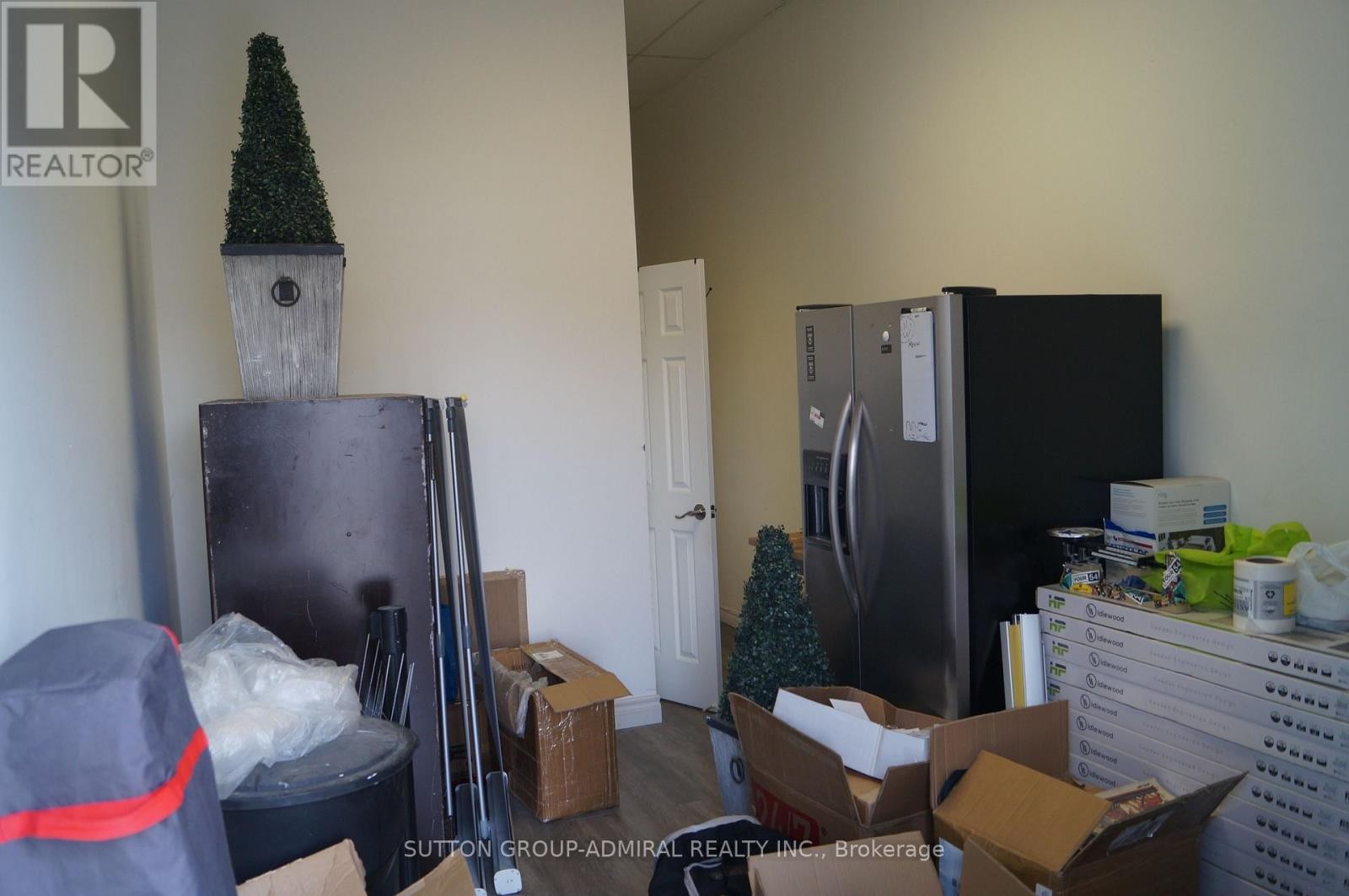 












17 - 6620 FINCH AVENUE W

,
Toronto (West Humber-Clairville),




Ontario
M9V5H7

