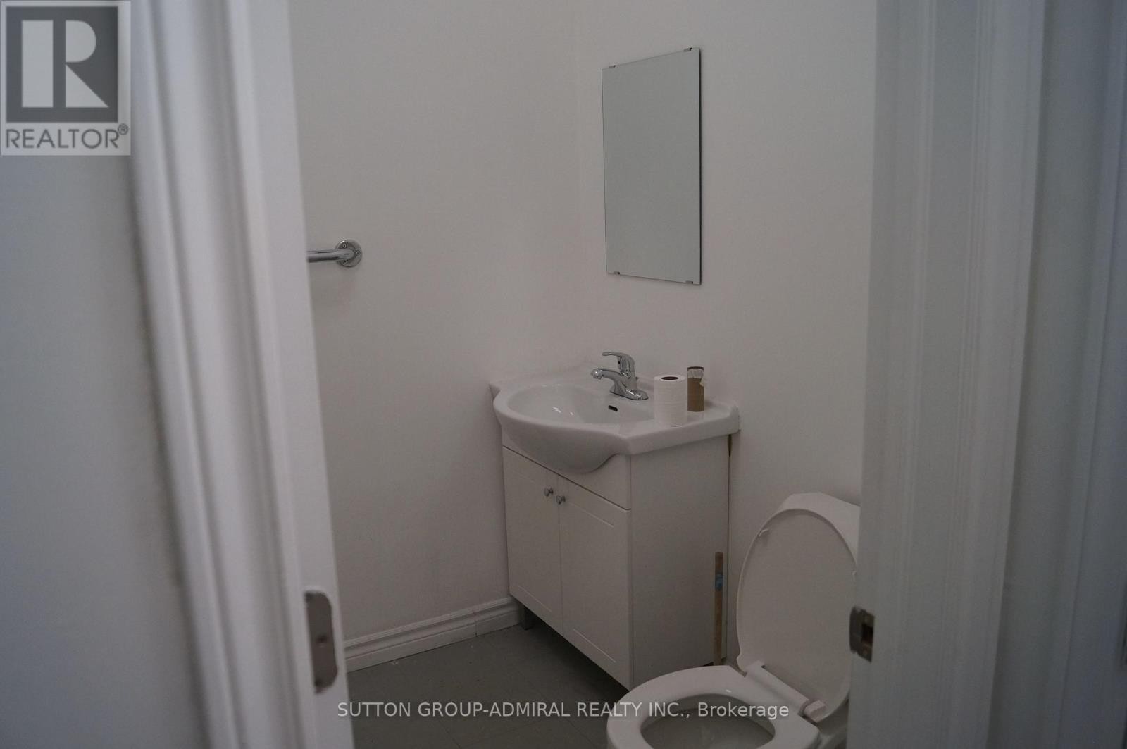 












17 - 6620 FINCH AVENUE W

,
Toronto (West Humber-Clairville),




Ontario
M9V5H7

