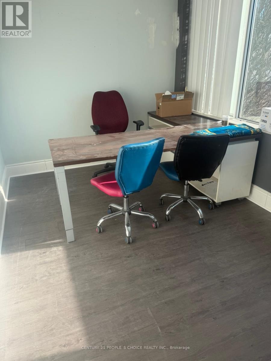 












26 B - 5250 SATELLITE DRIVE

,
Mississauga (Airport Corporate),




Ontario
L4W5G5


