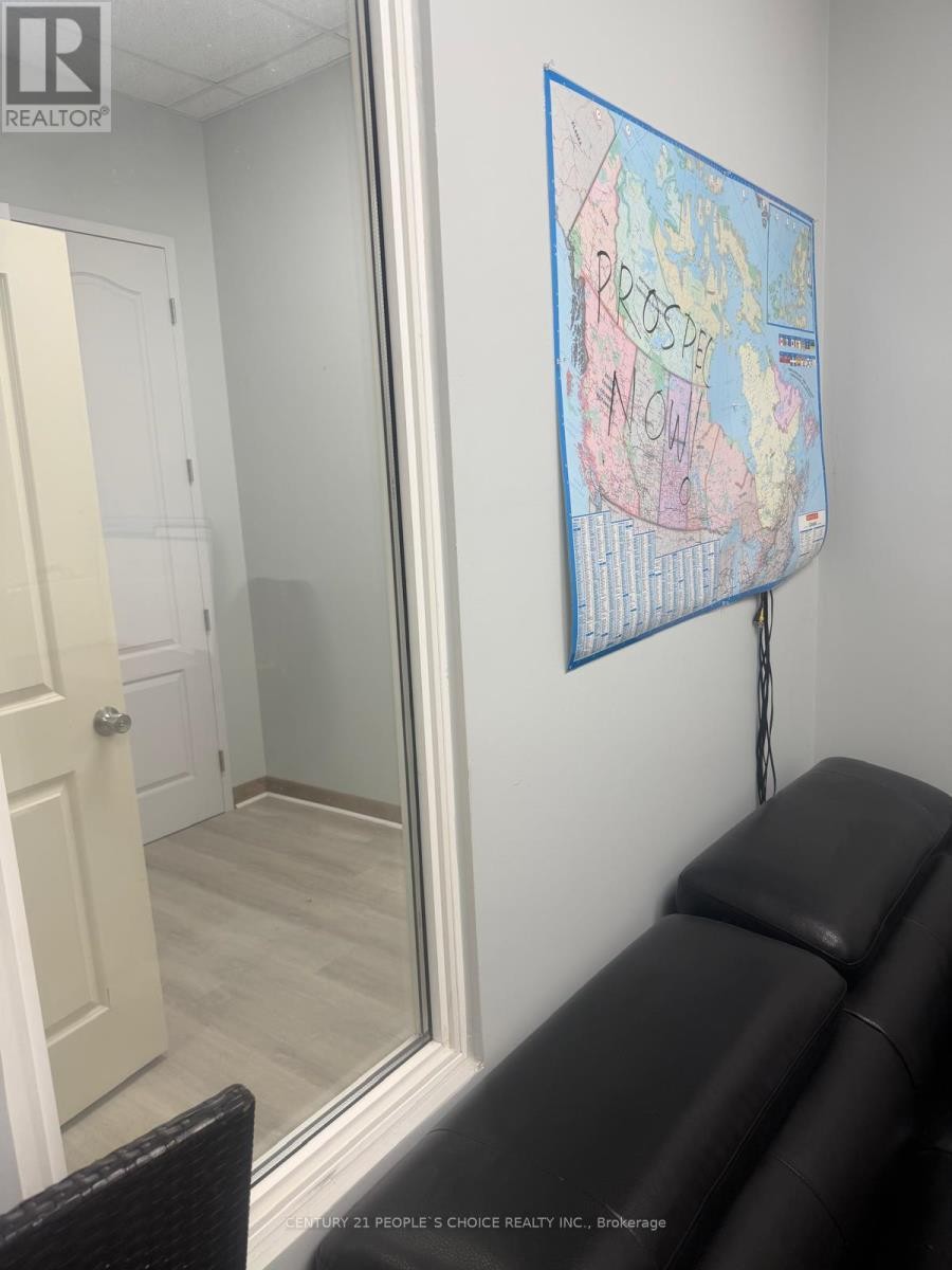 












26 B - 5250 SATELLITE DRIVE

,
Mississauga (Airport Corporate),




Ontario
L4W5G5


