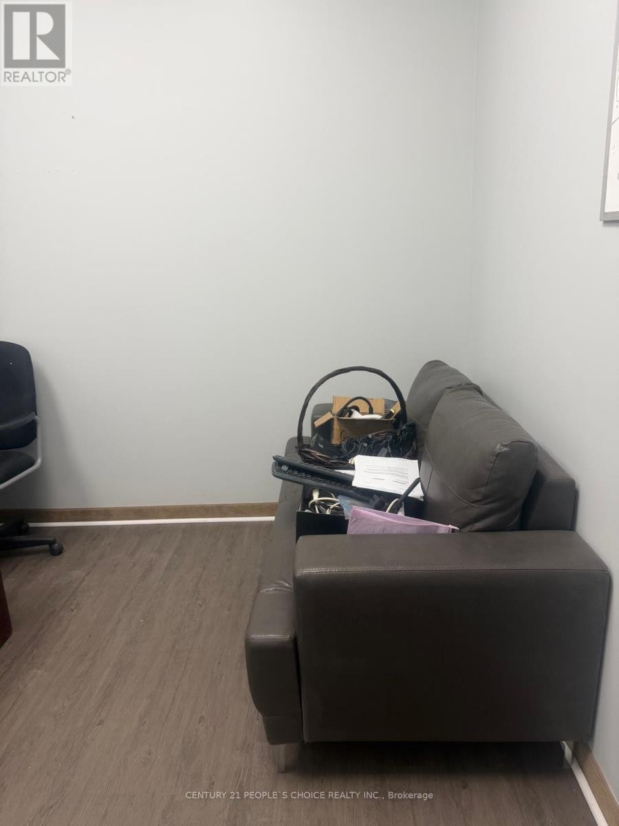












26 B - 5250 SATELLITE DRIVE

,
Mississauga (Airport Corporate),




Ontario
L4W5G5


