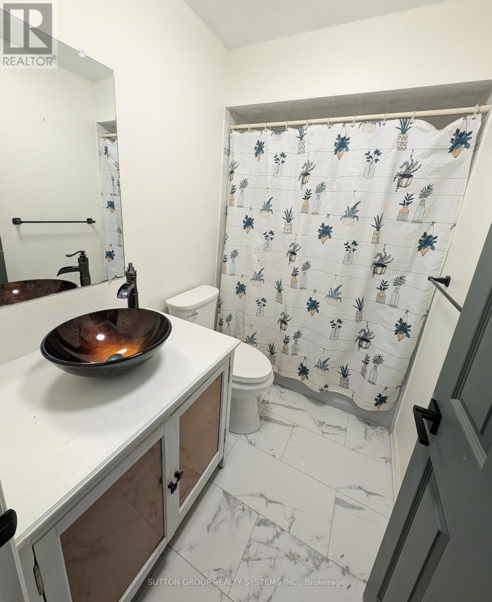 












1411 TOBYN DRIVE

,
Burlington (Tansley),




Ontario
L7M4V7

