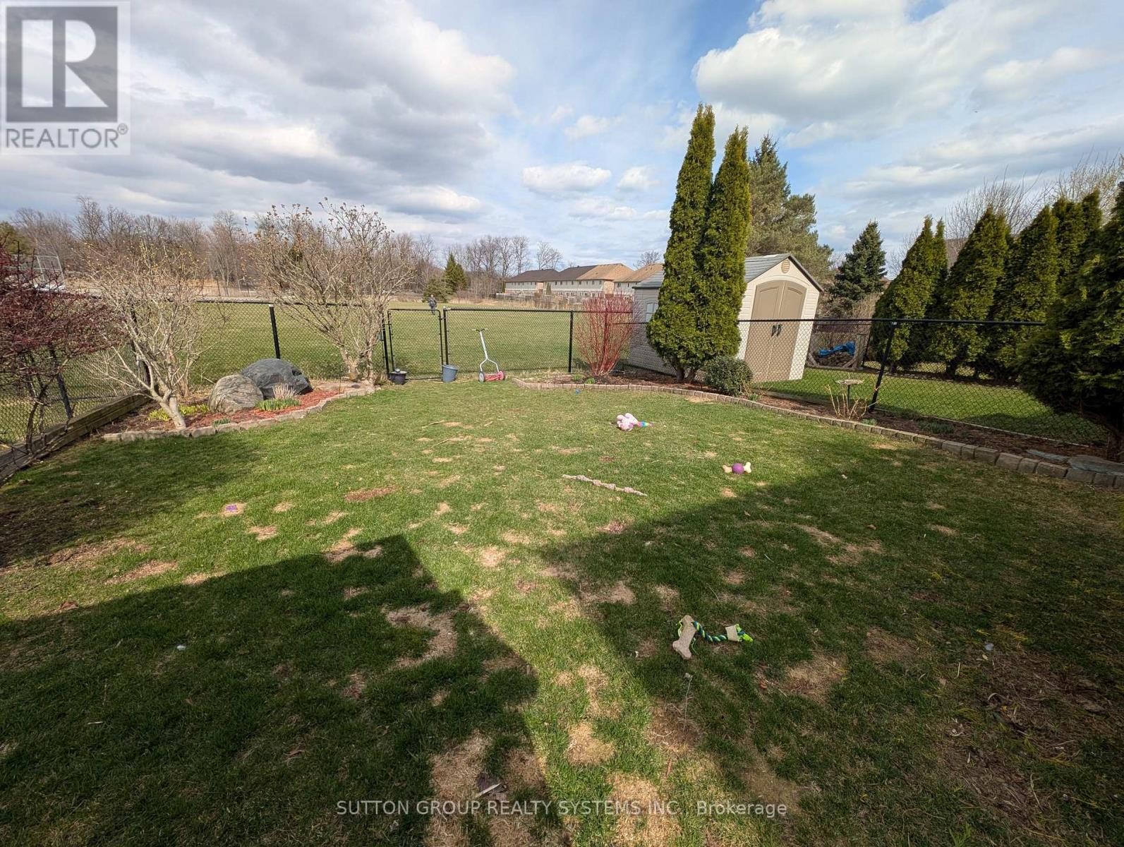 












1411 TOBYN DRIVE

,
Burlington (Tansley),




Ontario
L7M4V7

