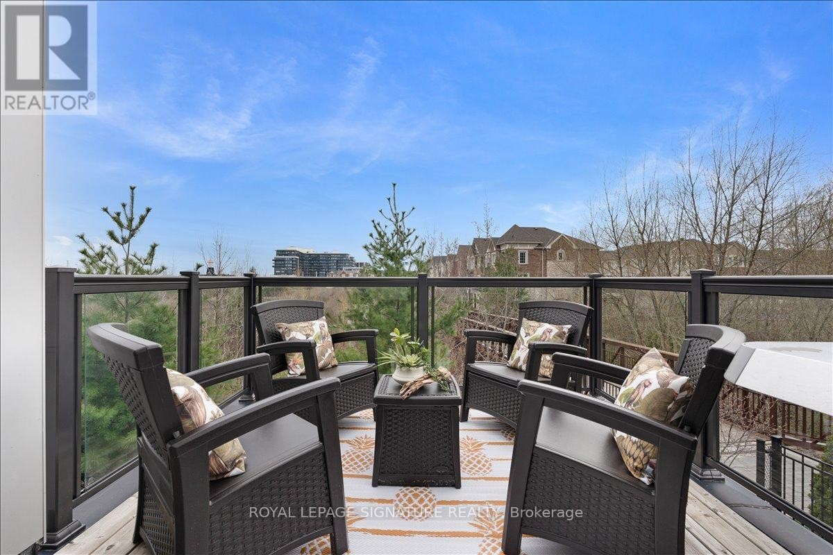 












19 - 3042 CREEKSHORE COMMON

,
Oakville (GO Glenorchy),




Ontario
L6M0Y6

