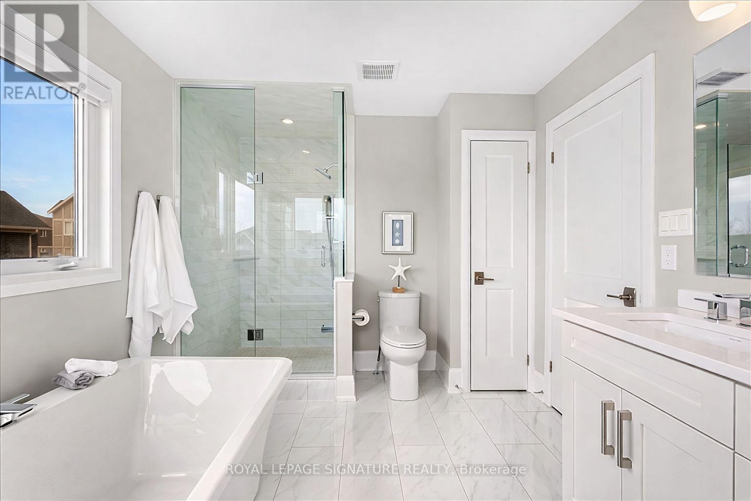 












19 - 3042 CREEKSHORE COMMON

,
Oakville (GO Glenorchy),




Ontario
L6M0Y6

