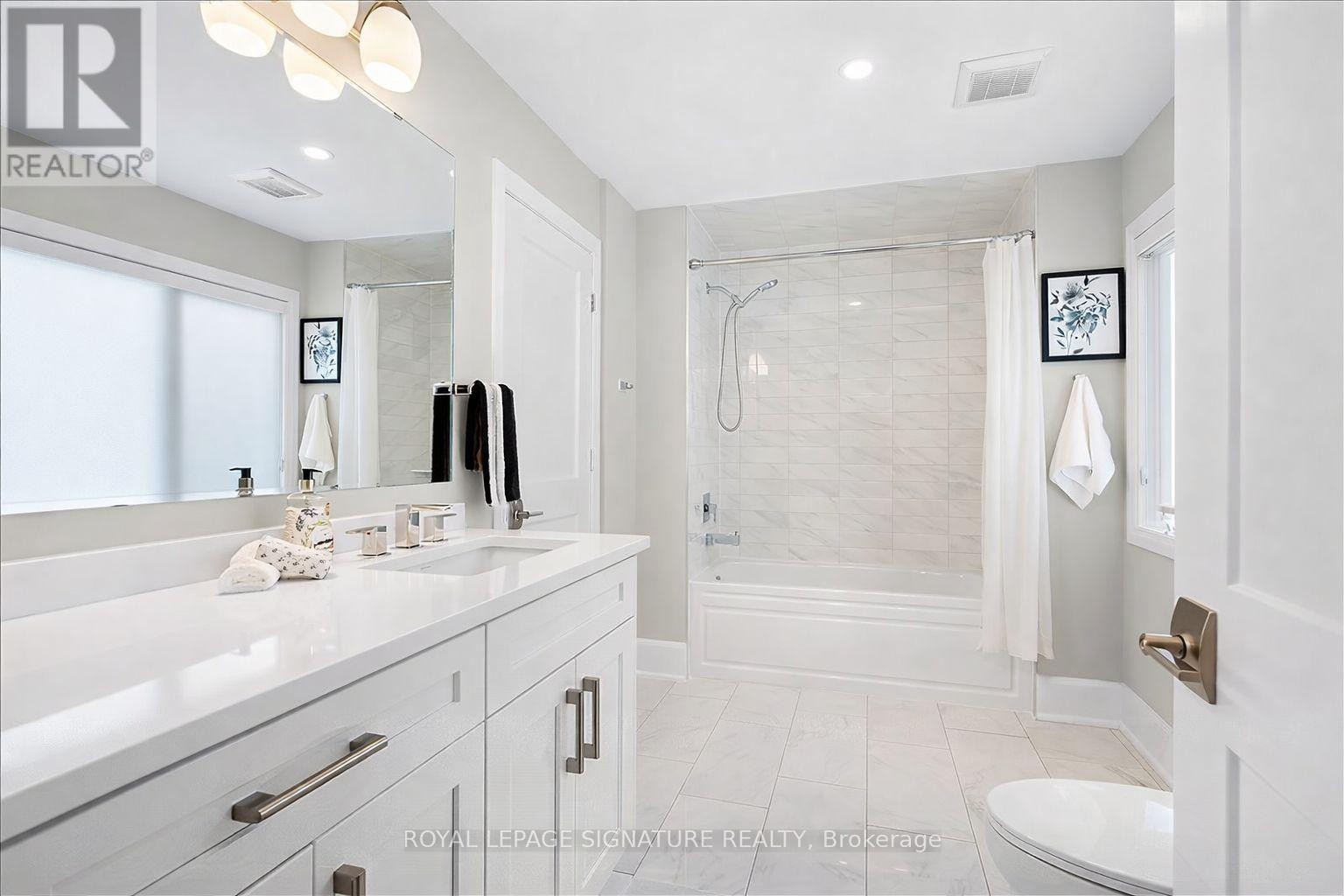 












19 - 3042 CREEKSHORE COMMON

,
Oakville (GO Glenorchy),




Ontario
L6M0Y6

