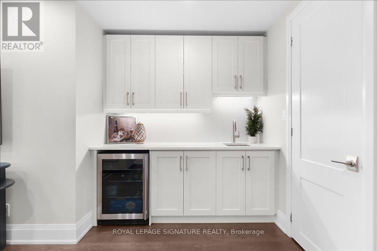 












19 - 3042 CREEKSHORE COMMON

,
Oakville (GO Glenorchy),




Ontario
L6M0Y6

