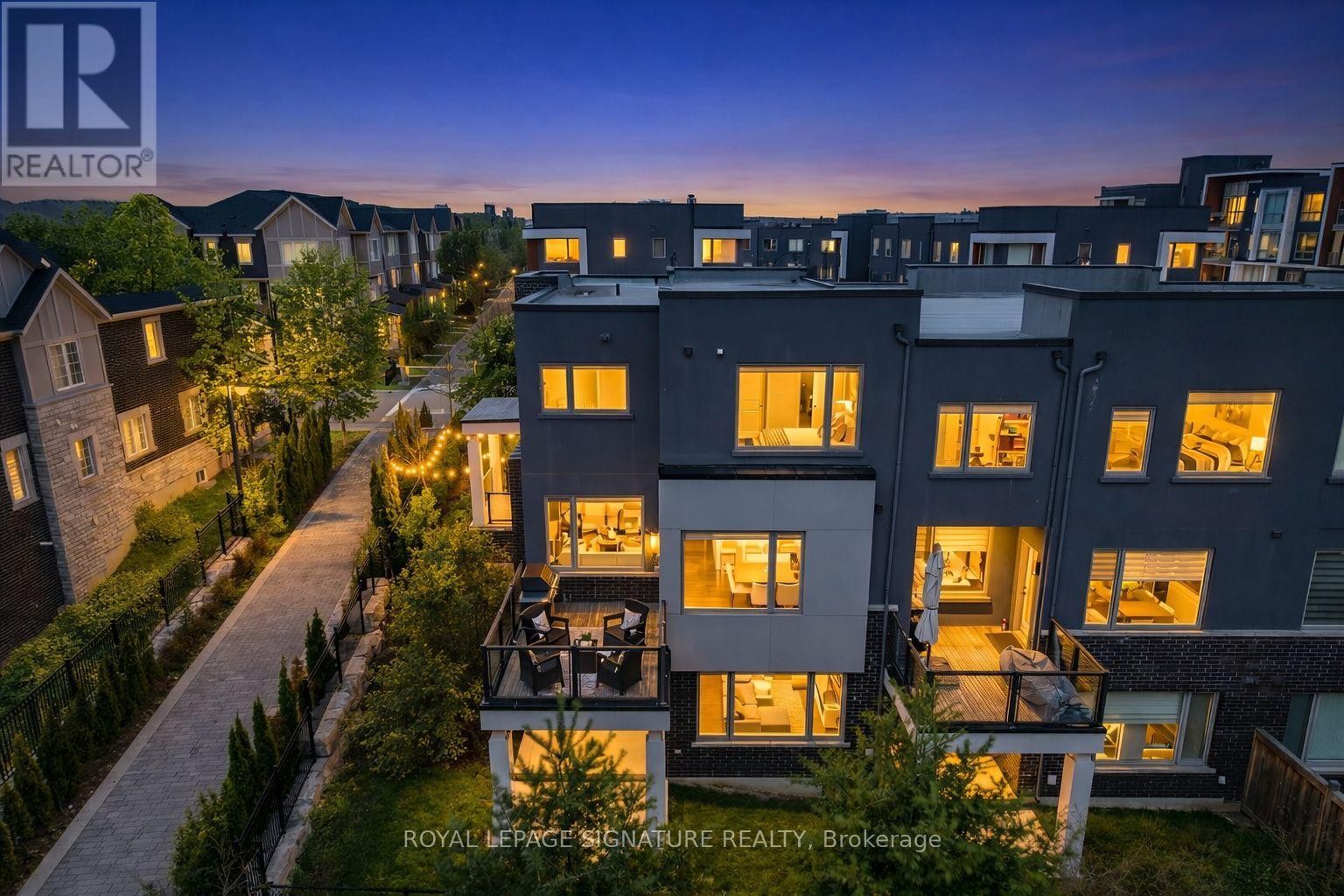 












19 - 3042 CREEKSHORE COMMON

,
Oakville (GO Glenorchy),




Ontario
L6M0Y6

