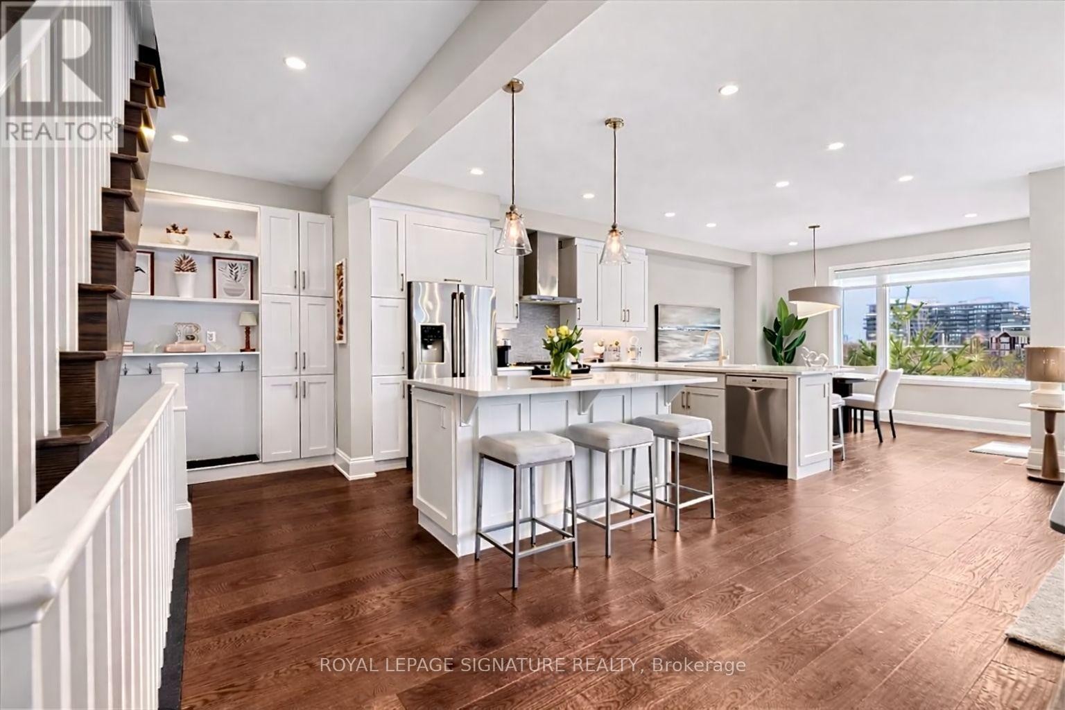 












19 - 3042 CREEKSHORE COMMON

,
Oakville (GO Glenorchy),




Ontario
L6M0Y6

