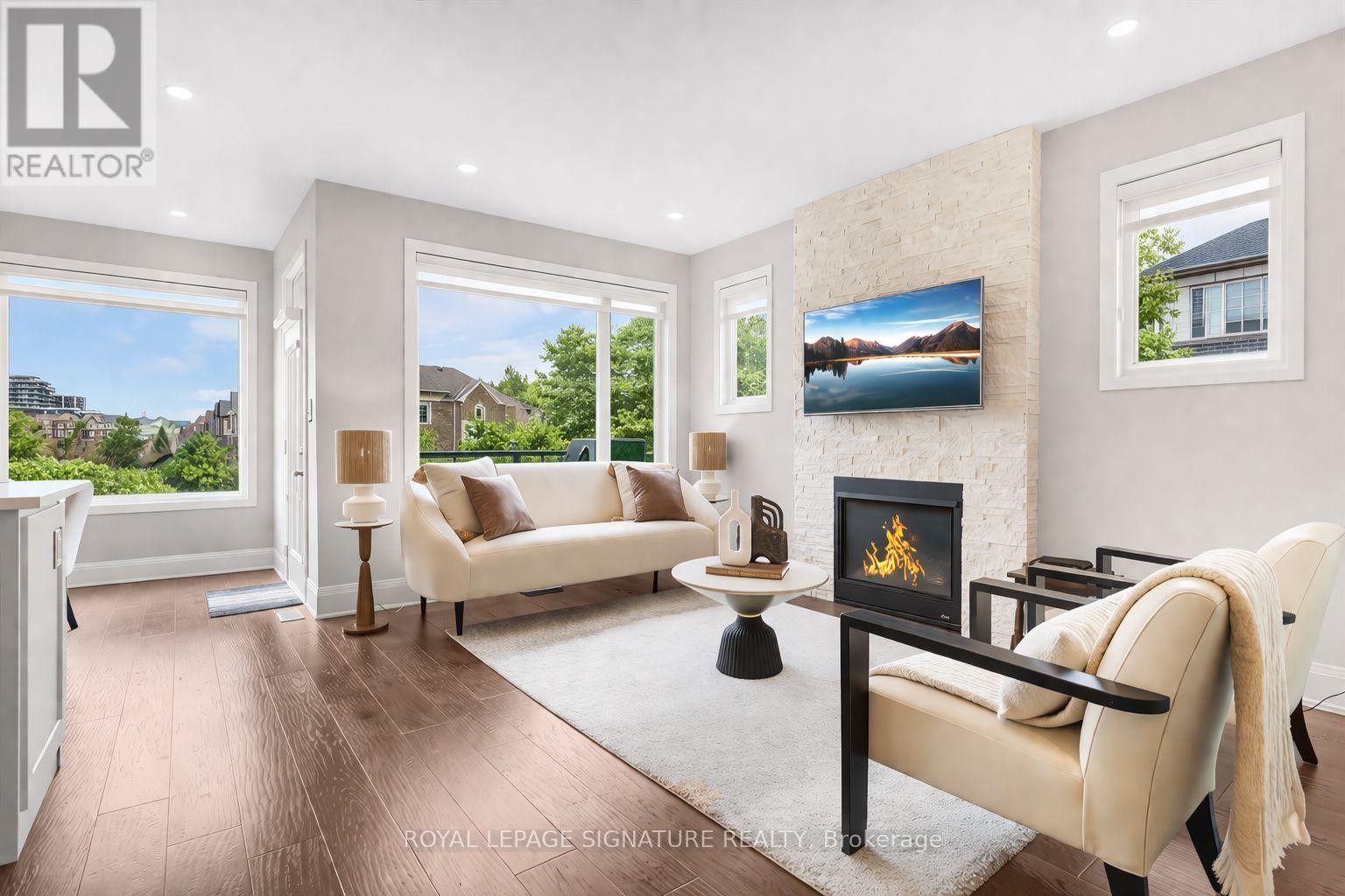 












19 - 3042 CREEKSHORE COMMON

,
Oakville (GO Glenorchy),




Ontario
L6M0Y6

