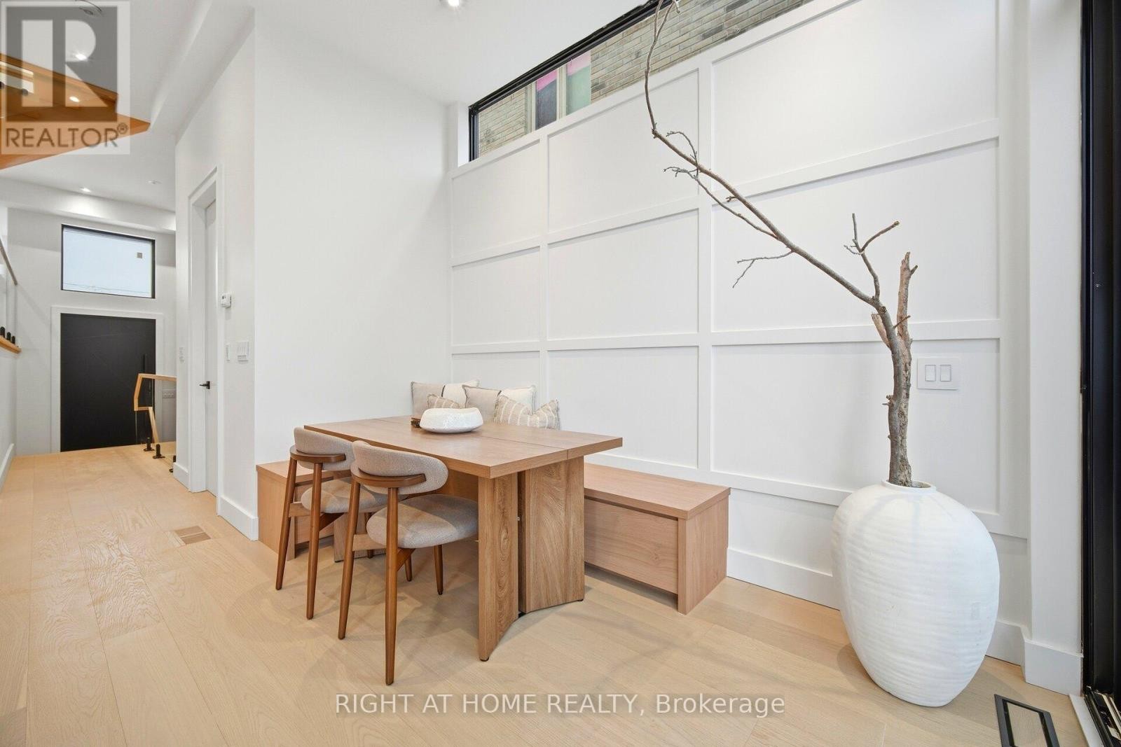 












287 VALERMO DRIVE

,
Toronto (Alderwood),




Ontario
M8W2L2

