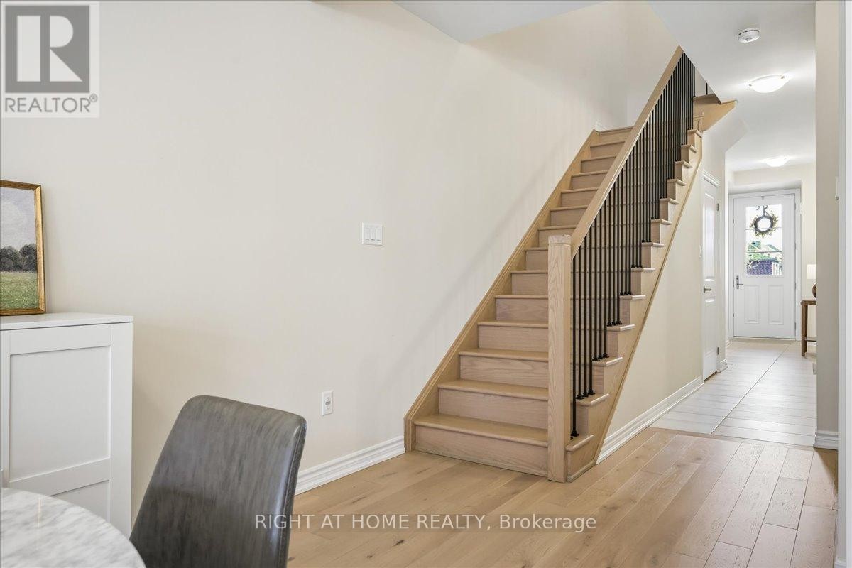 












2092 ELLERSTON COMMON

,
Burlington (Tyandaga),




Ontario
L7P0V6

