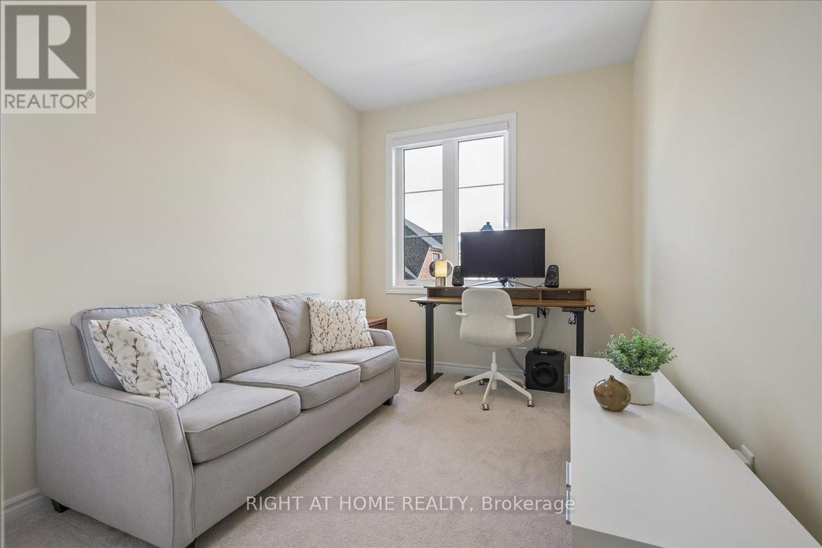 












2092 ELLERSTON COMMON

,
Burlington (Tyandaga),




Ontario
L7P0V6

